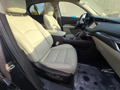 2022 Cadillac XT4 FWD Luxury