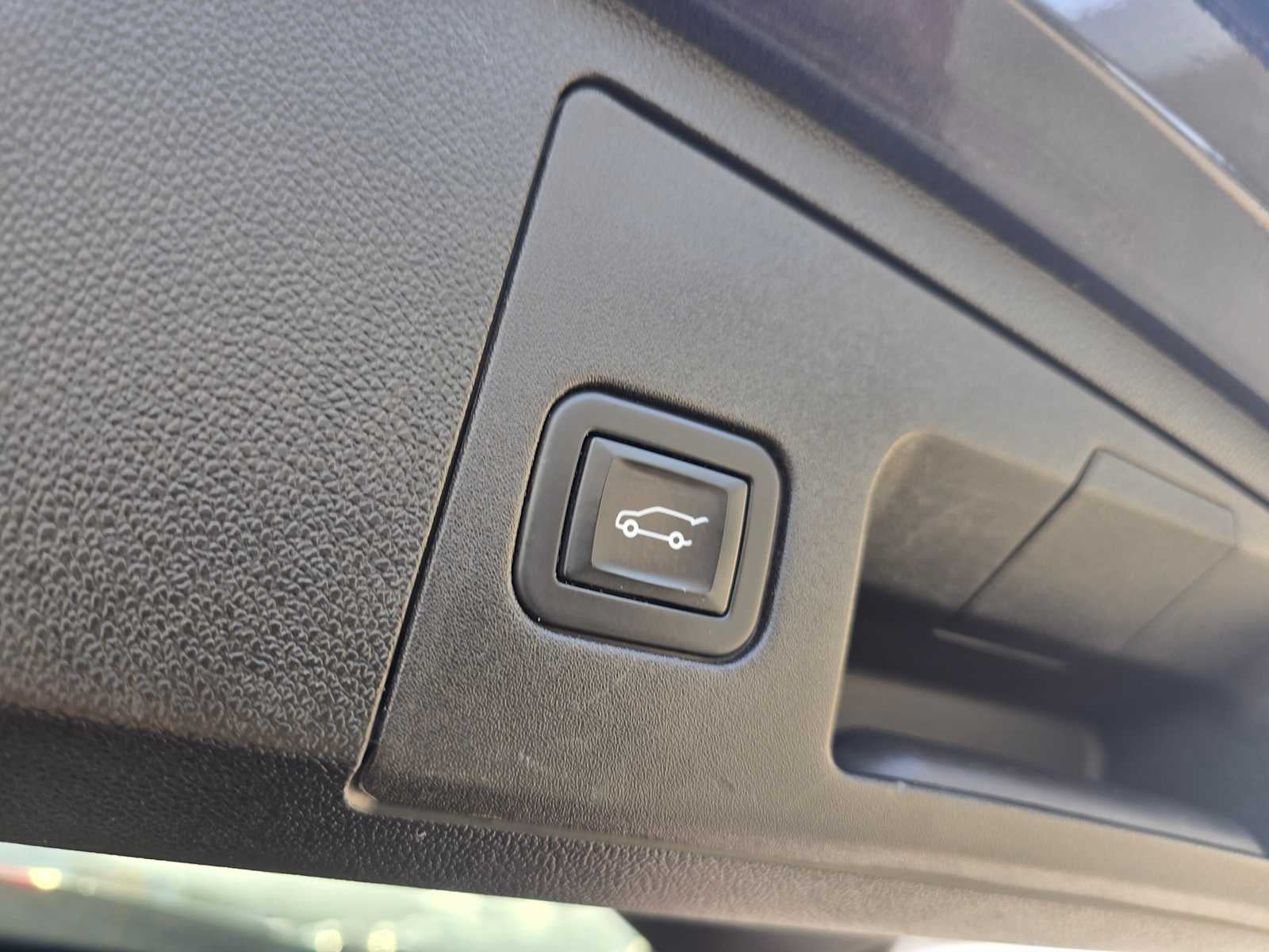 2022 Cadillac XT4 FWD Luxury