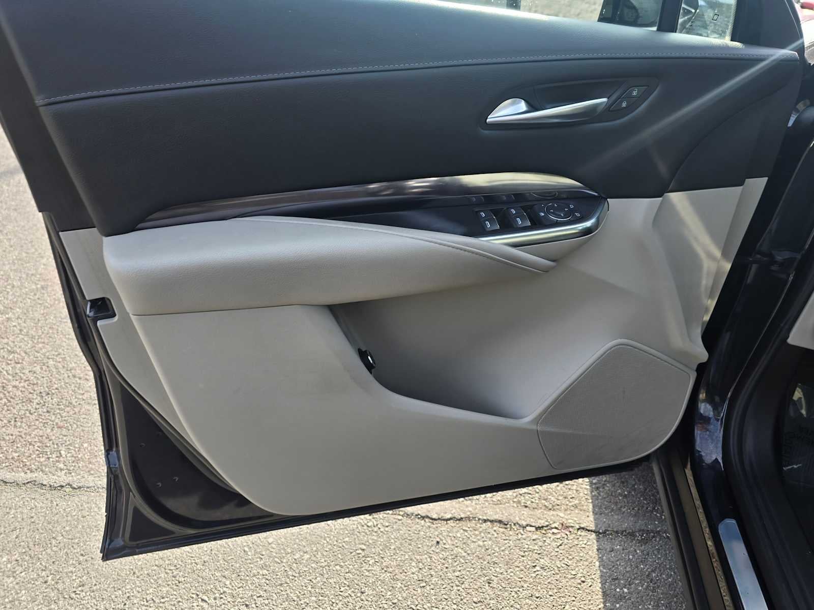 2022 Cadillac XT4 FWD Luxury