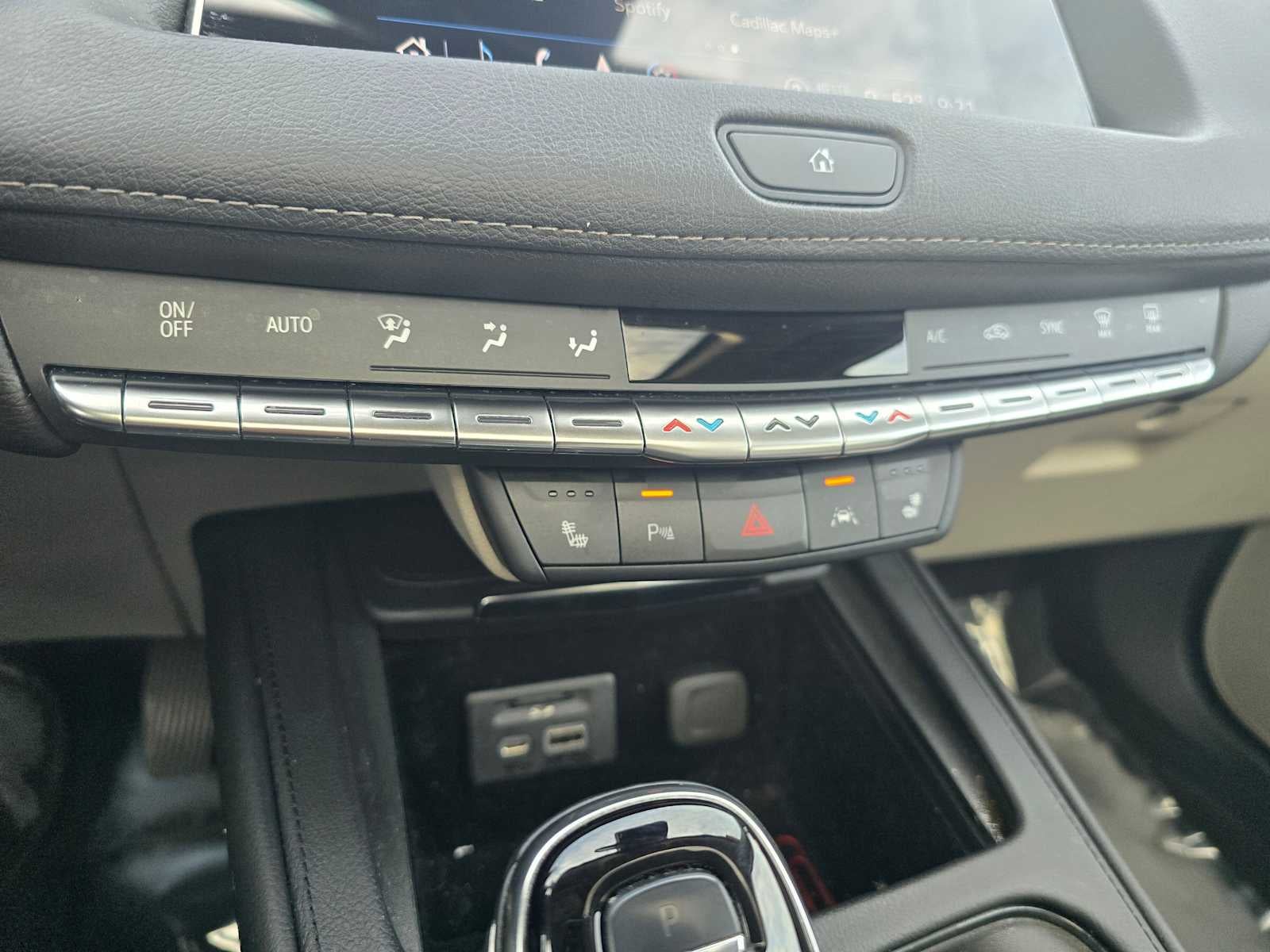 2022 Cadillac XT4 FWD Luxury