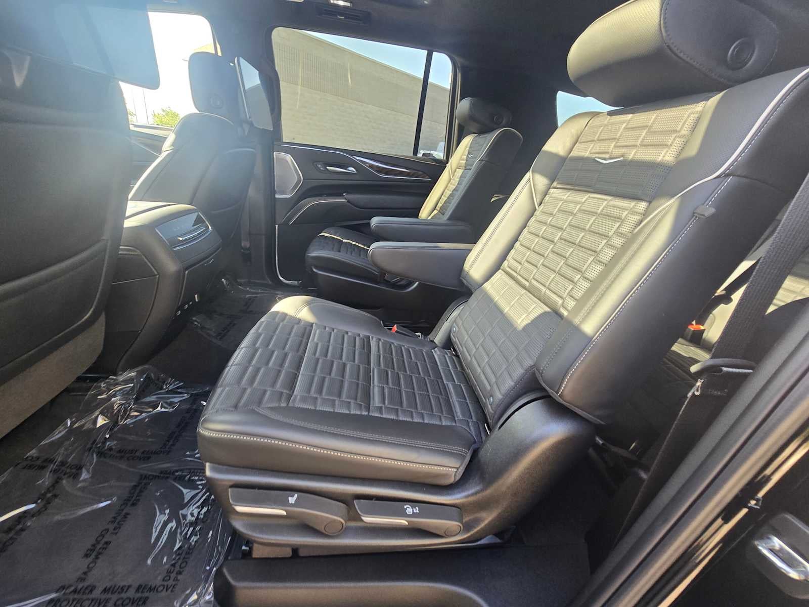 2024 Cadillac Escalade ESV 4WD Premium Luxury Platinum