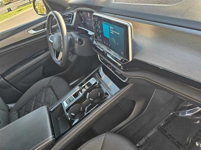 2025 Volkswagen Atlas Cross Sport 2.0T SE w/Technology