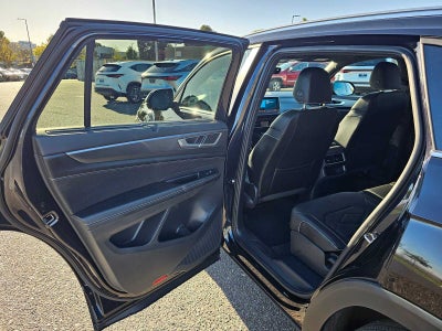2025 Volkswagen Atlas Cross Sport 2.0T SE w/Technology