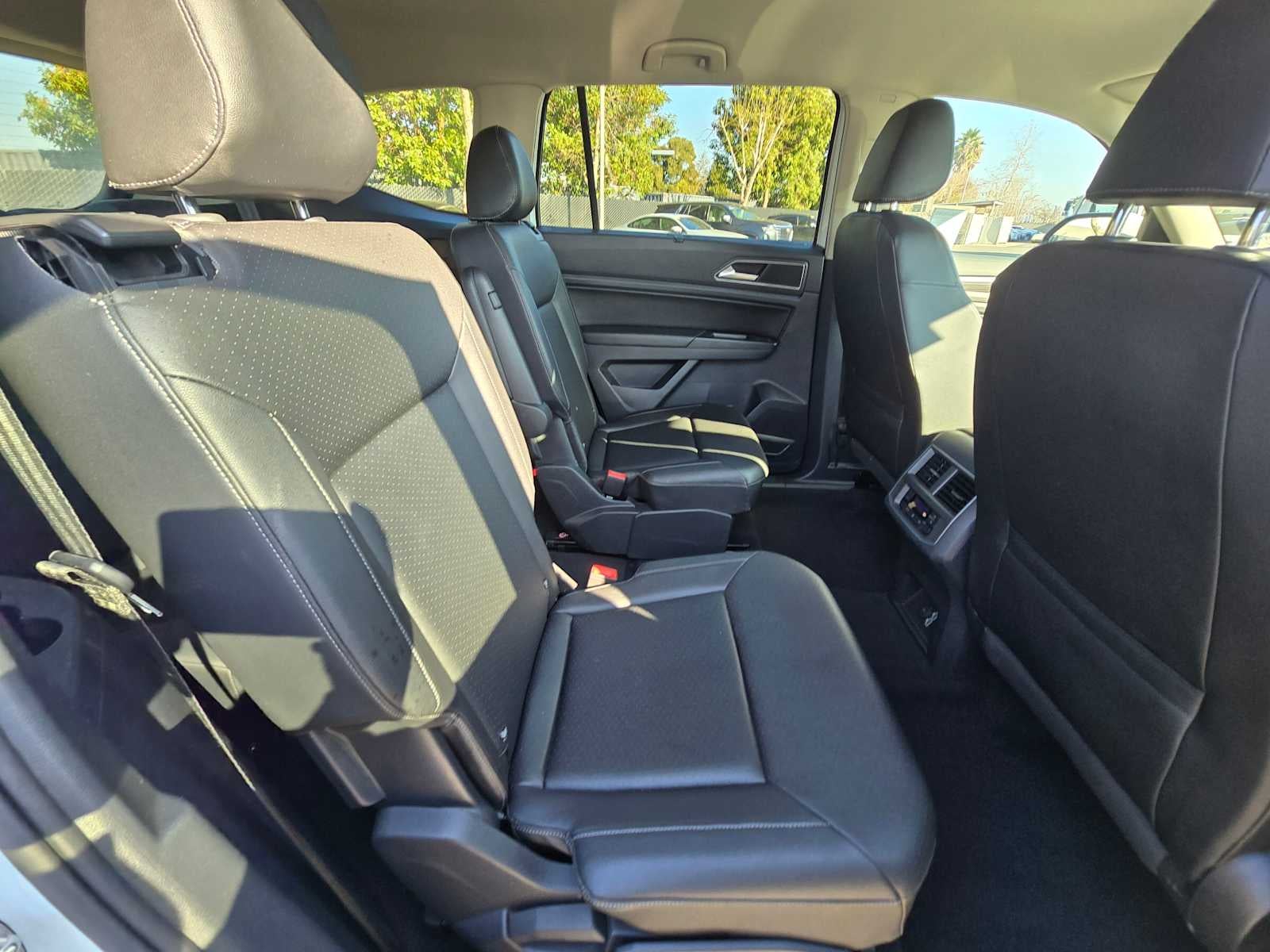 2019 Volkswagen Atlas 3.6L V6 SE w/Technology R-Line