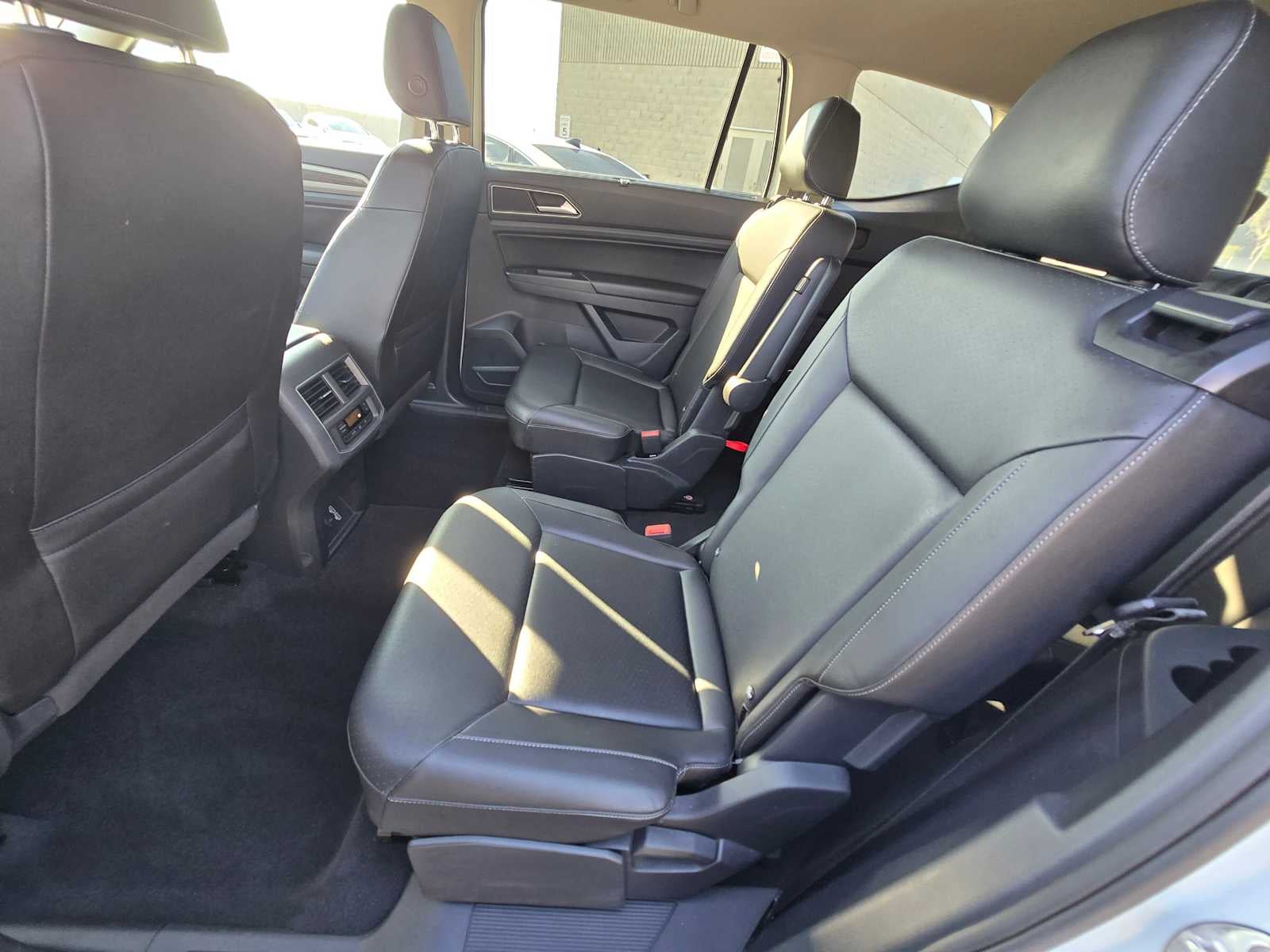 2019 Volkswagen Atlas 3.6L V6 SE w/Technology R-Line