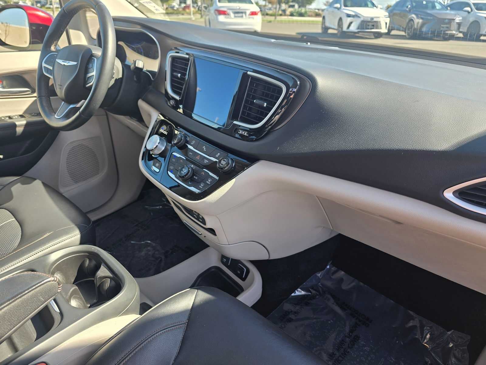 2018 Chrysler Pacifica Touring L