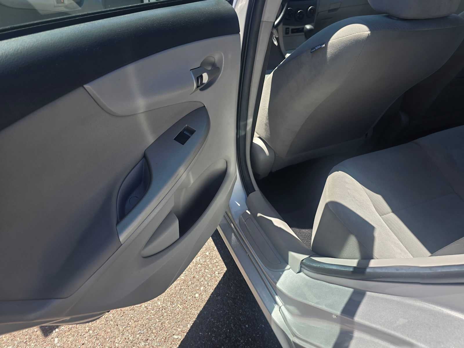 2012 Toyota Corolla LE