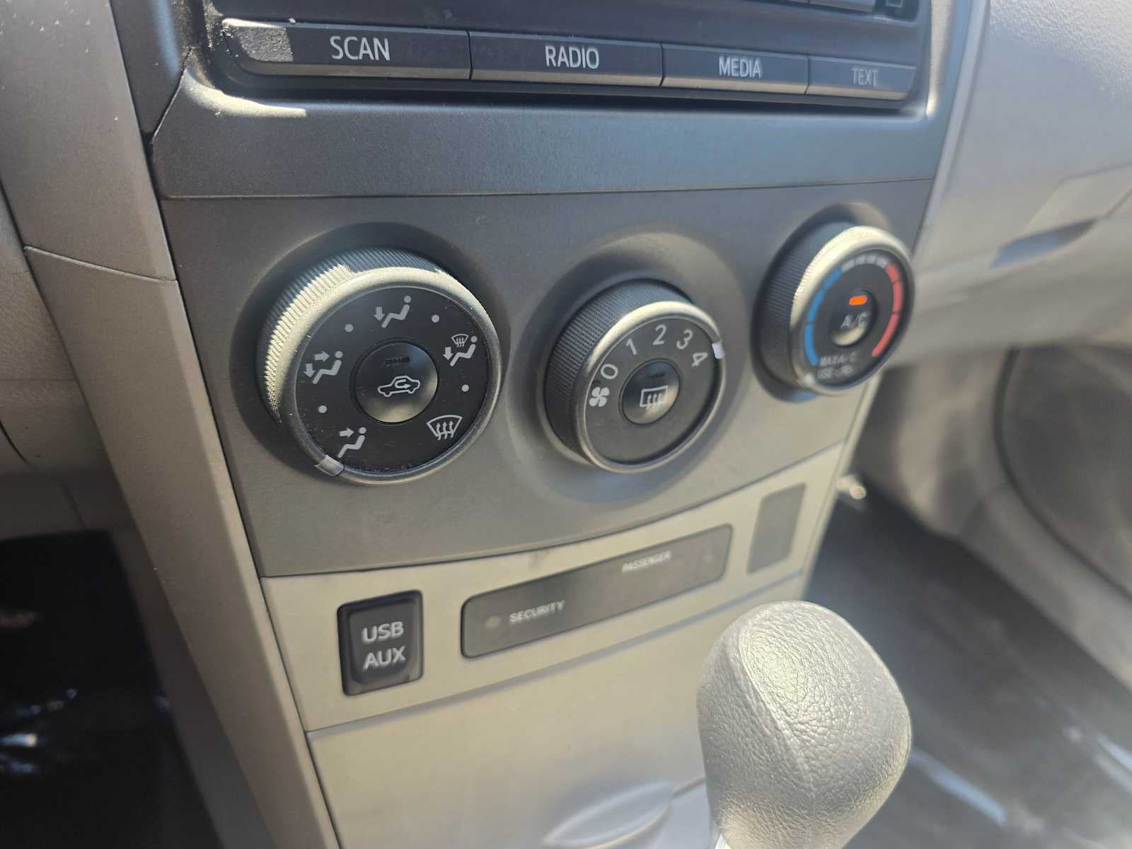 2012 Toyota Corolla LE