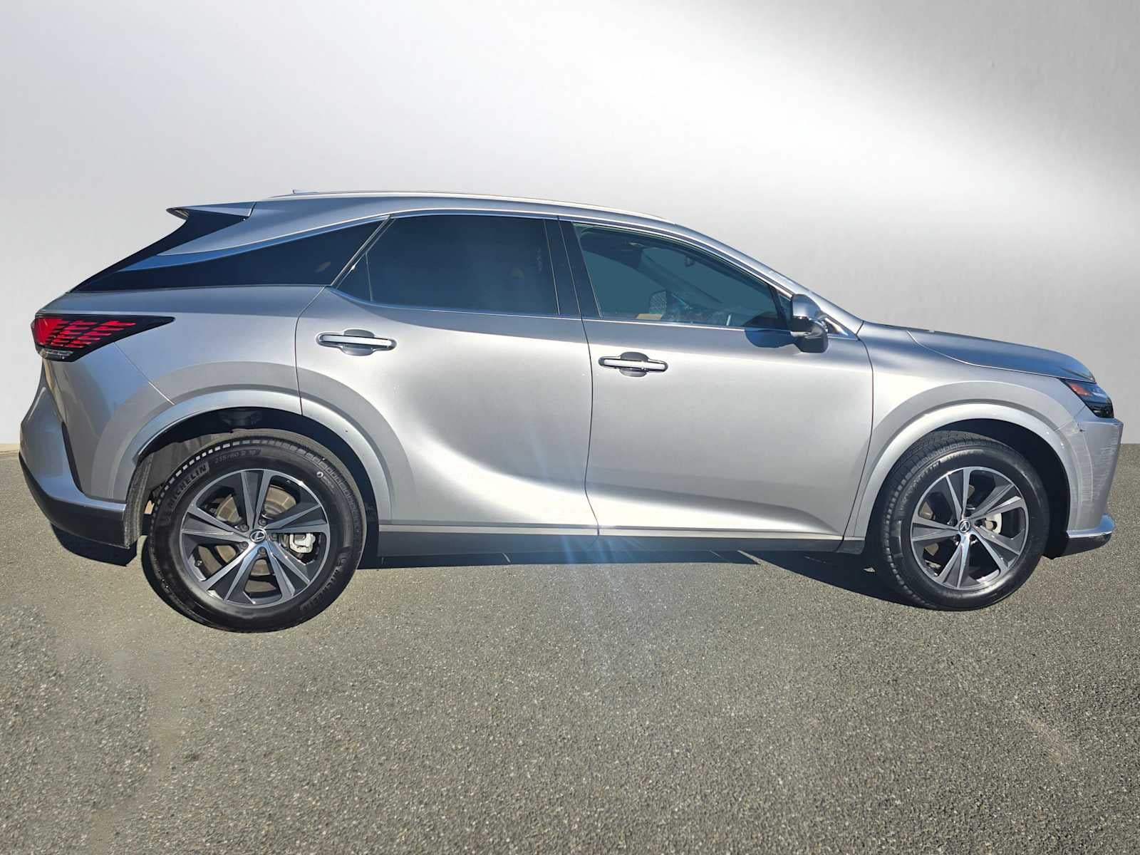 2023 Lexus RX Premium