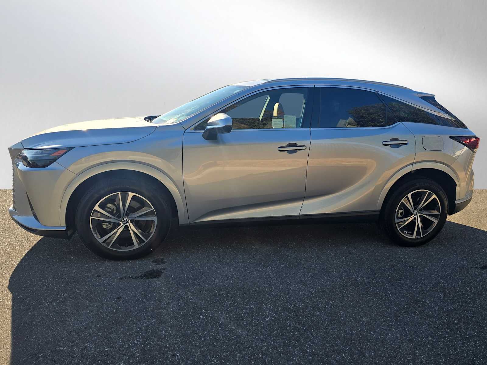 2023 Lexus RX Premium