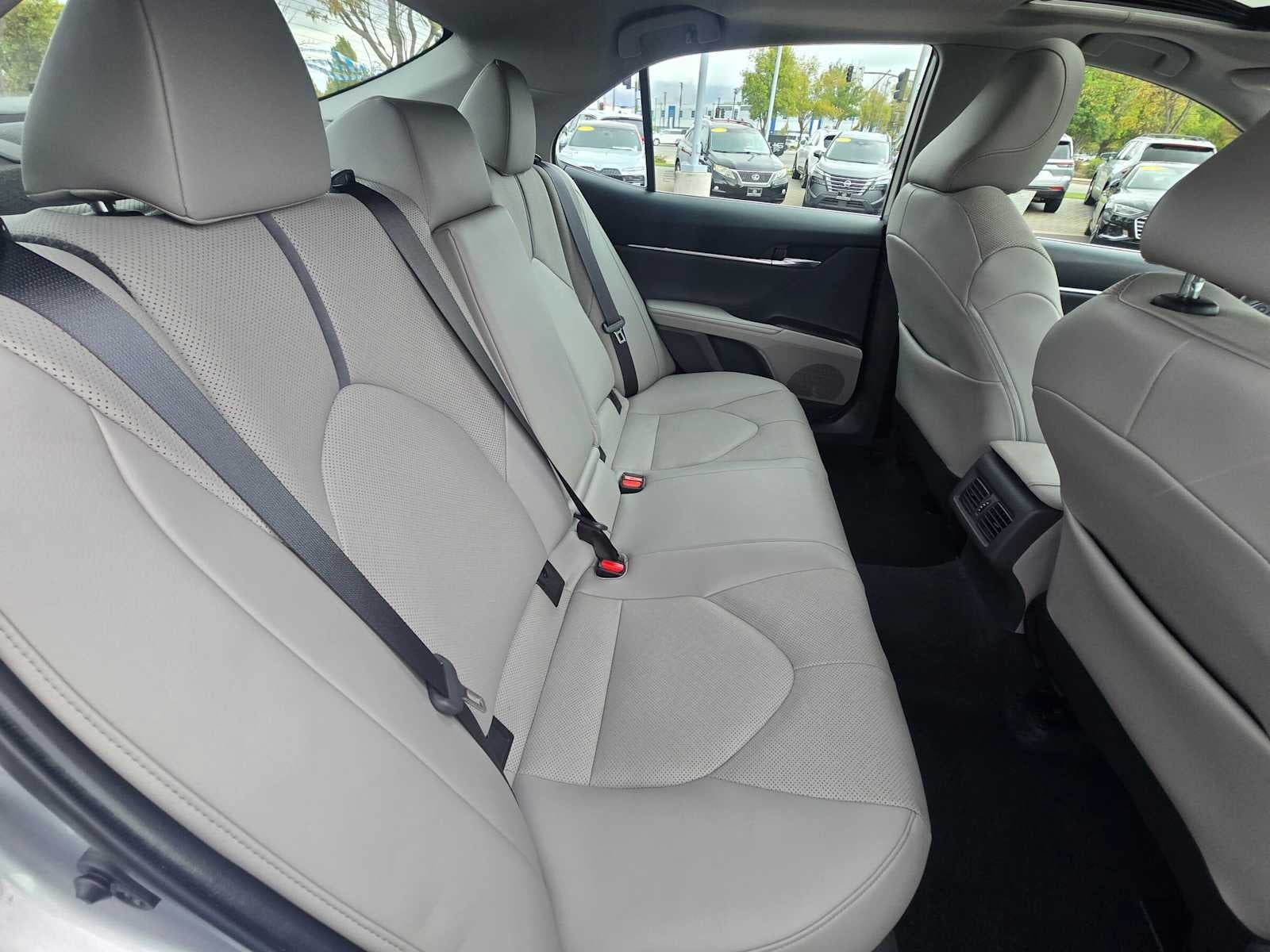 2023 Toyota Camry Hybrid XLE