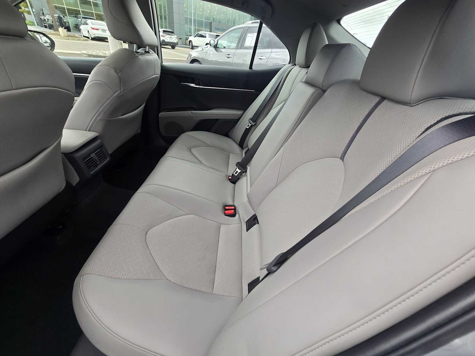 2023 Toyota Camry Hybrid XLE