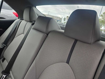 2023 Toyota Camry Hybrid XLE