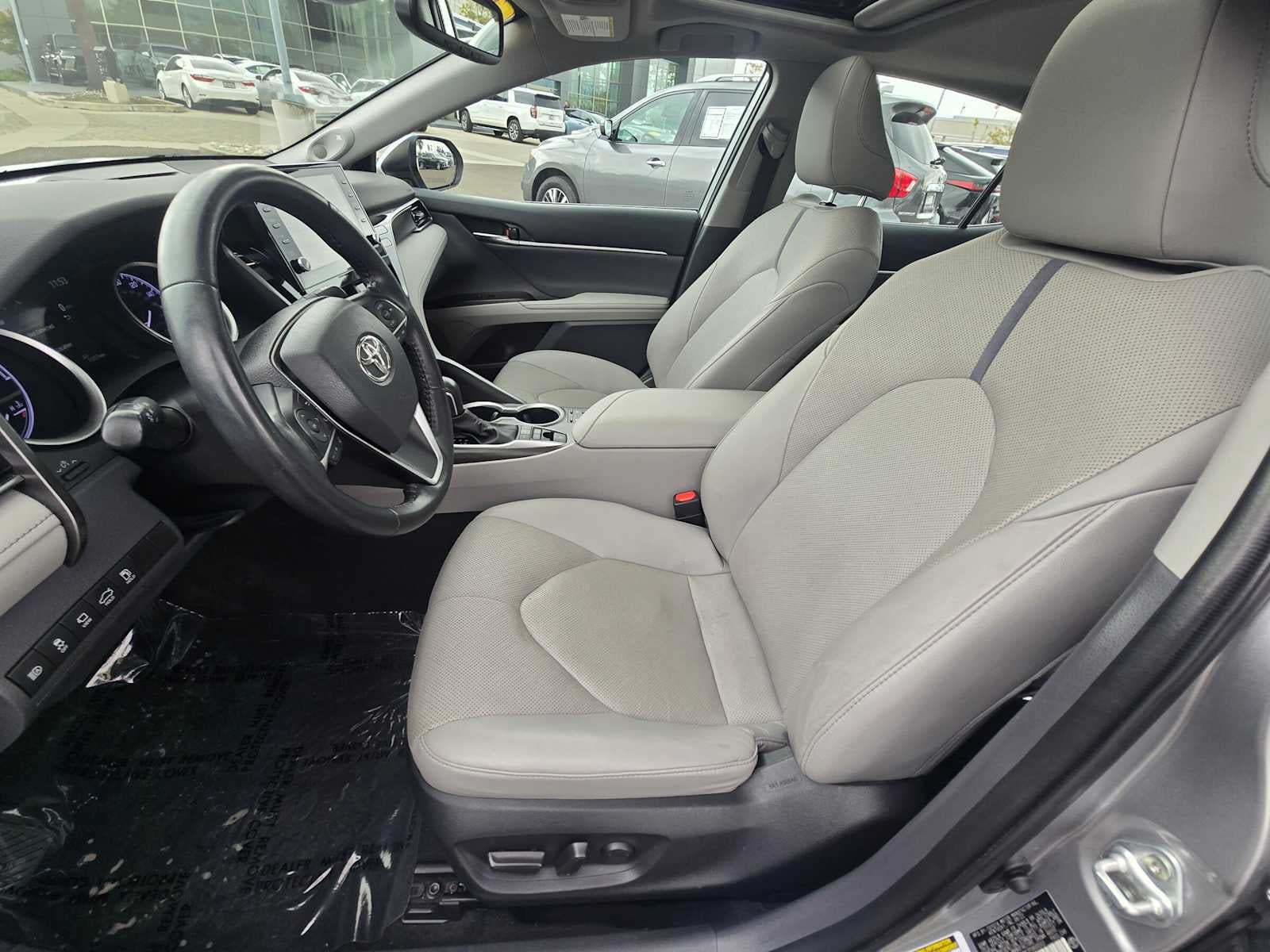 2023 Toyota Camry Hybrid XLE