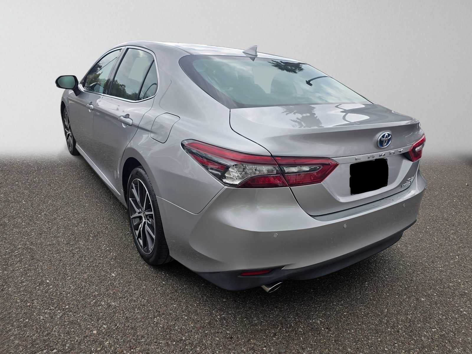 2023 Toyota Camry Hybrid XLE