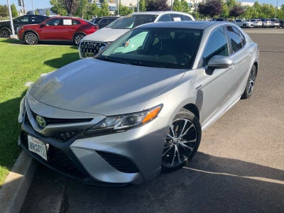2020 Toyota Camry Hybrid SE