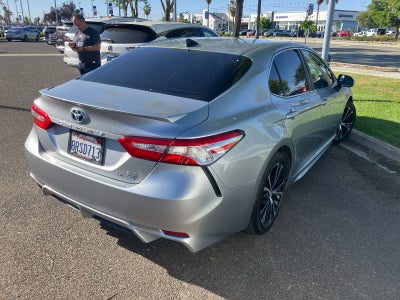 2020 Toyota Camry Hybrid SE