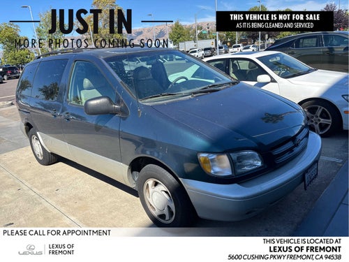 1998 Toyota Sienna XLE
