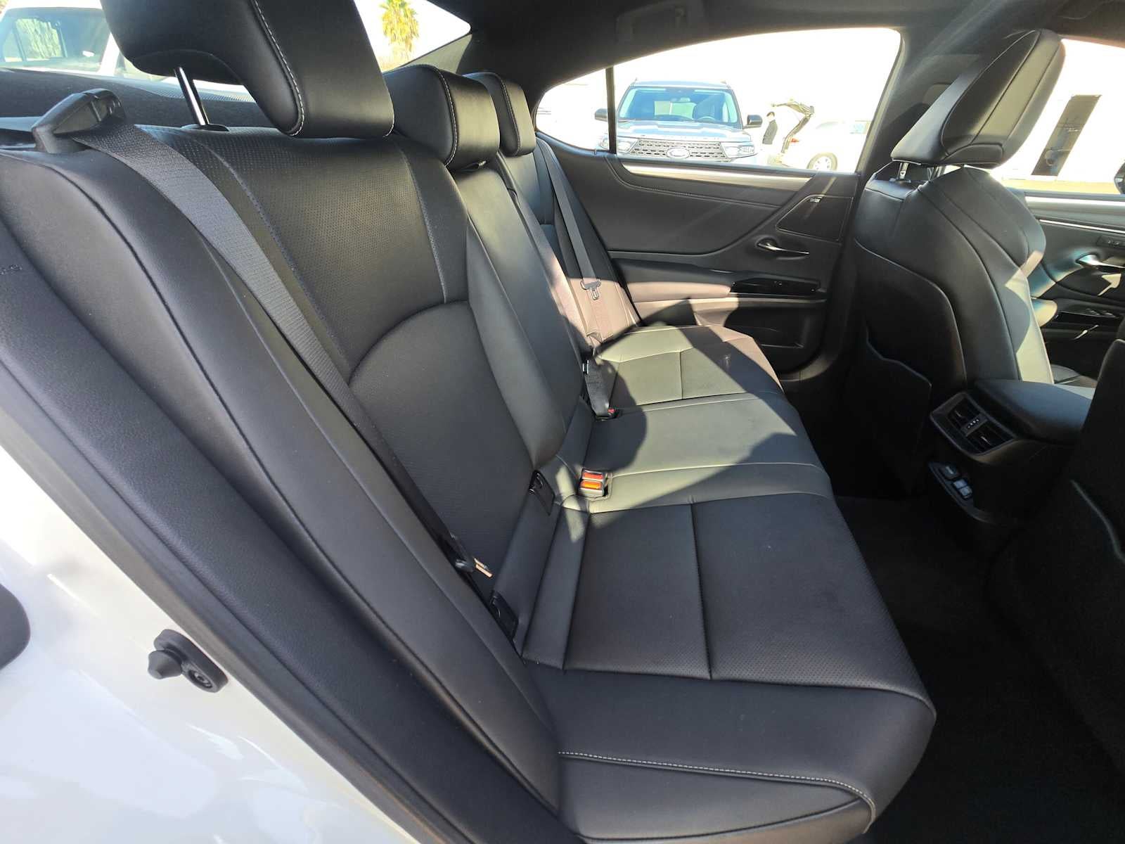 2024 Lexus ES 300h F SPORT HANDLING