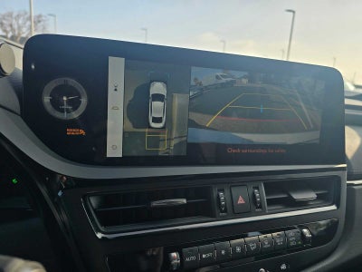 2024 Lexus ES 300h F SPORT HANDLING