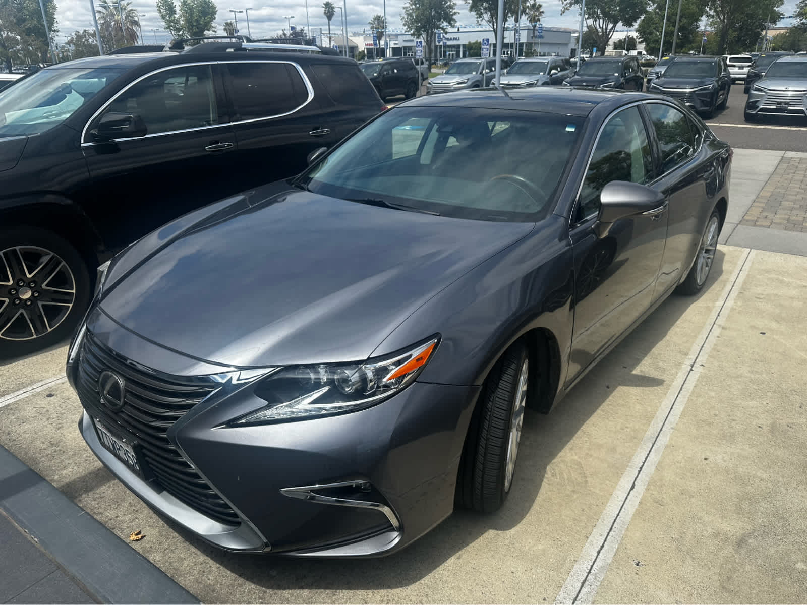 2016 Lexus ES 350 4dr Sdn
