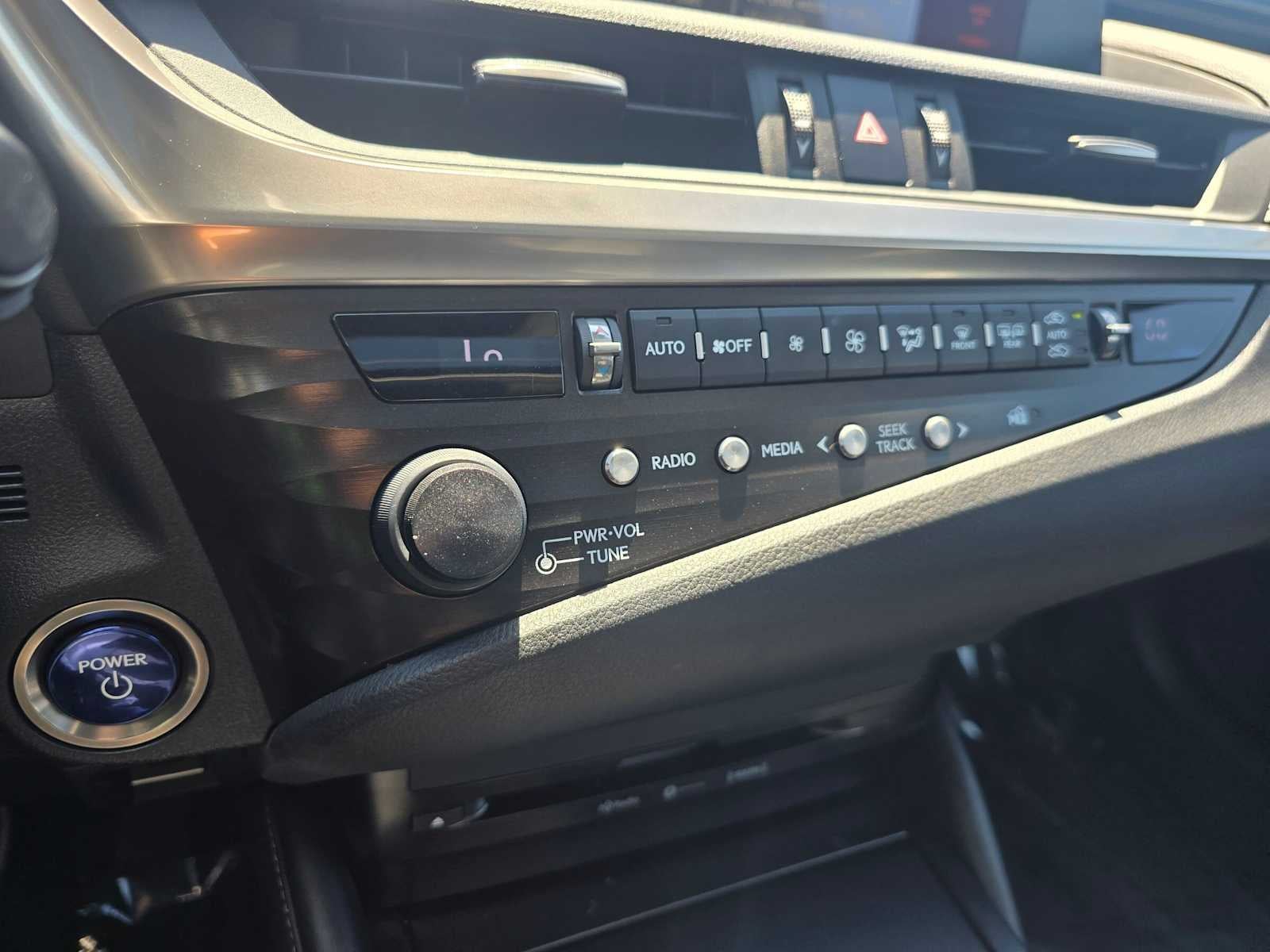 2020 Lexus ES 300h ES 300h