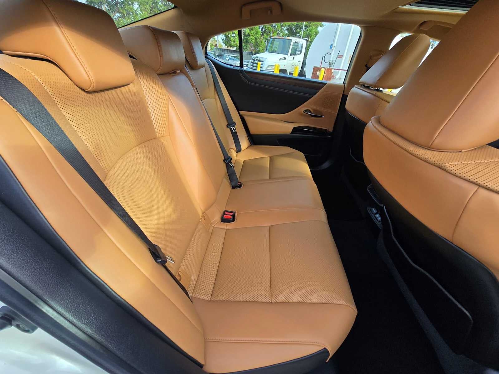 2022 Lexus ES 300h ES 300h