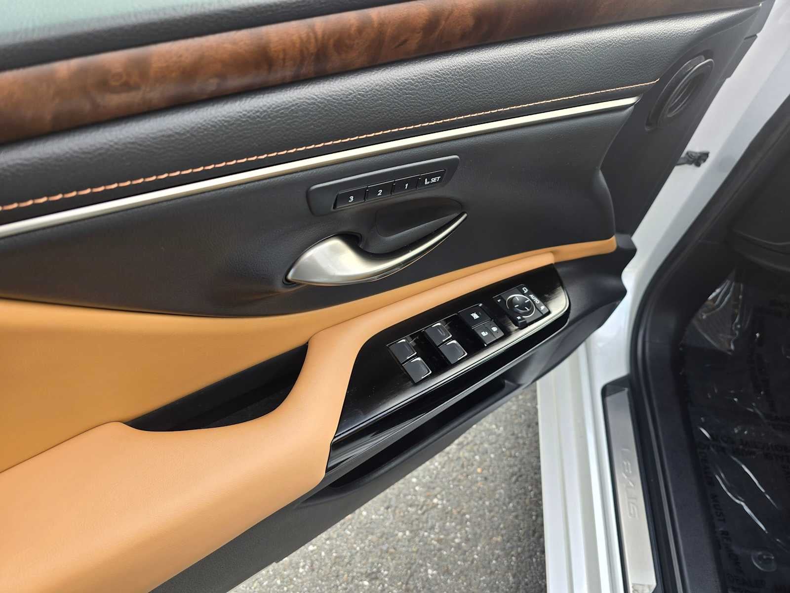 2022 Lexus ES 300h ES 300h