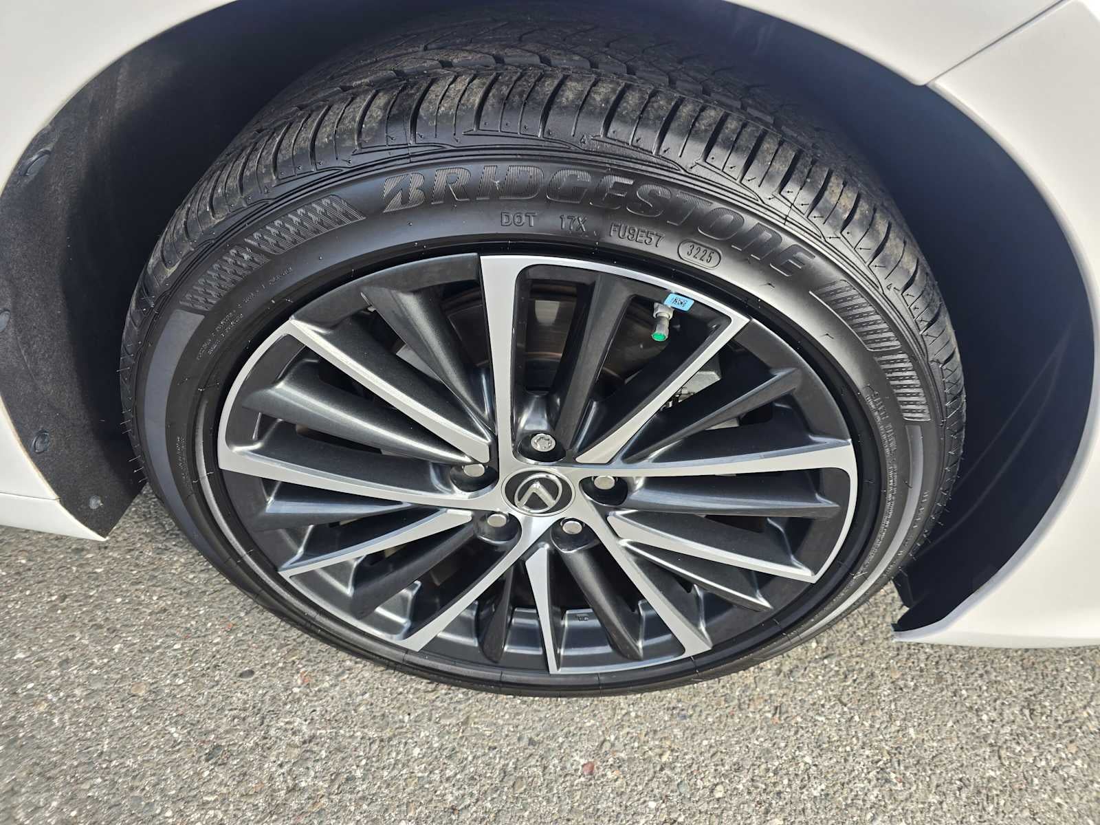 2022 Lexus ES 300h ES 300h