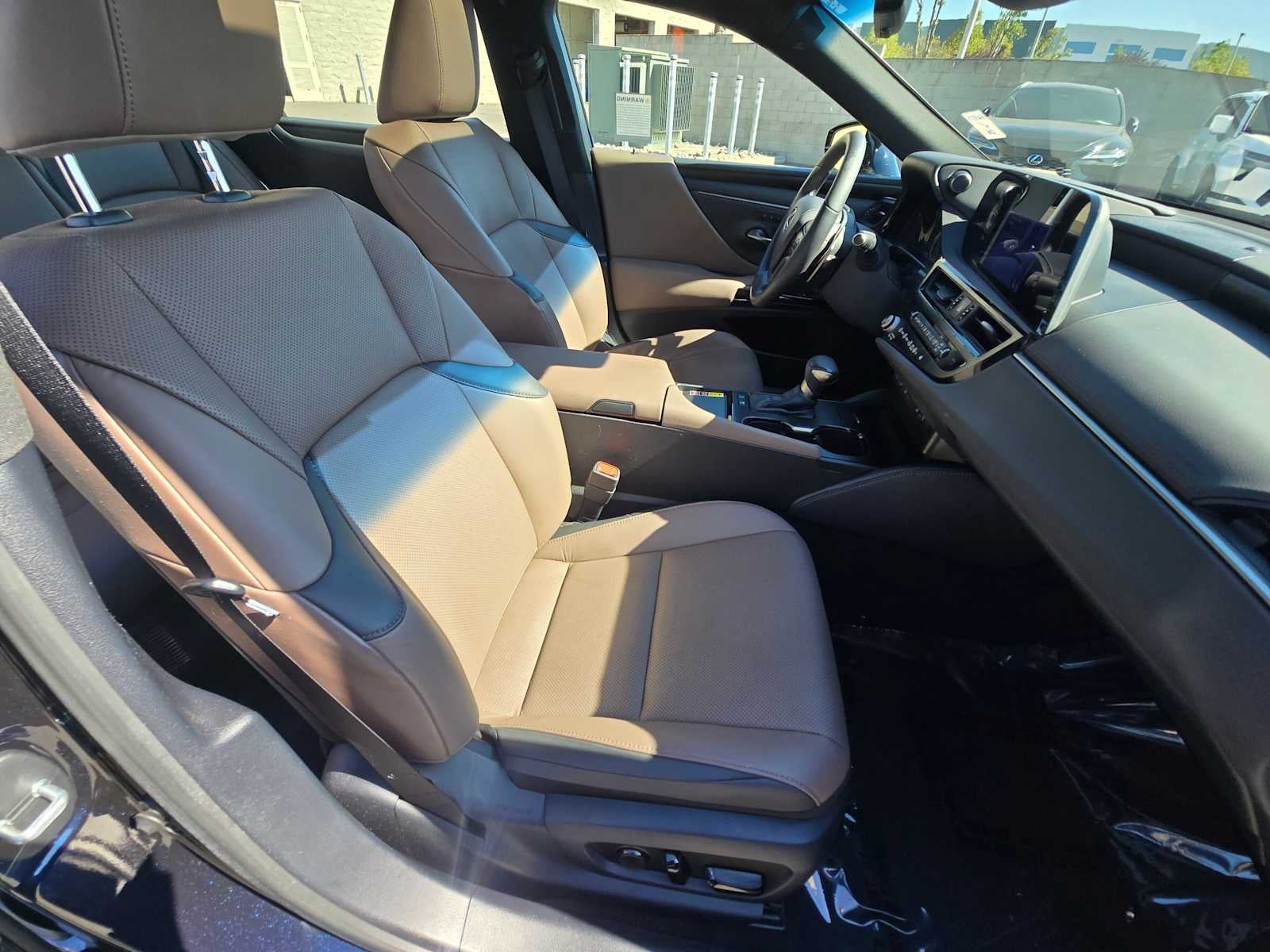 2024 Lexus ES 300h ES 300h