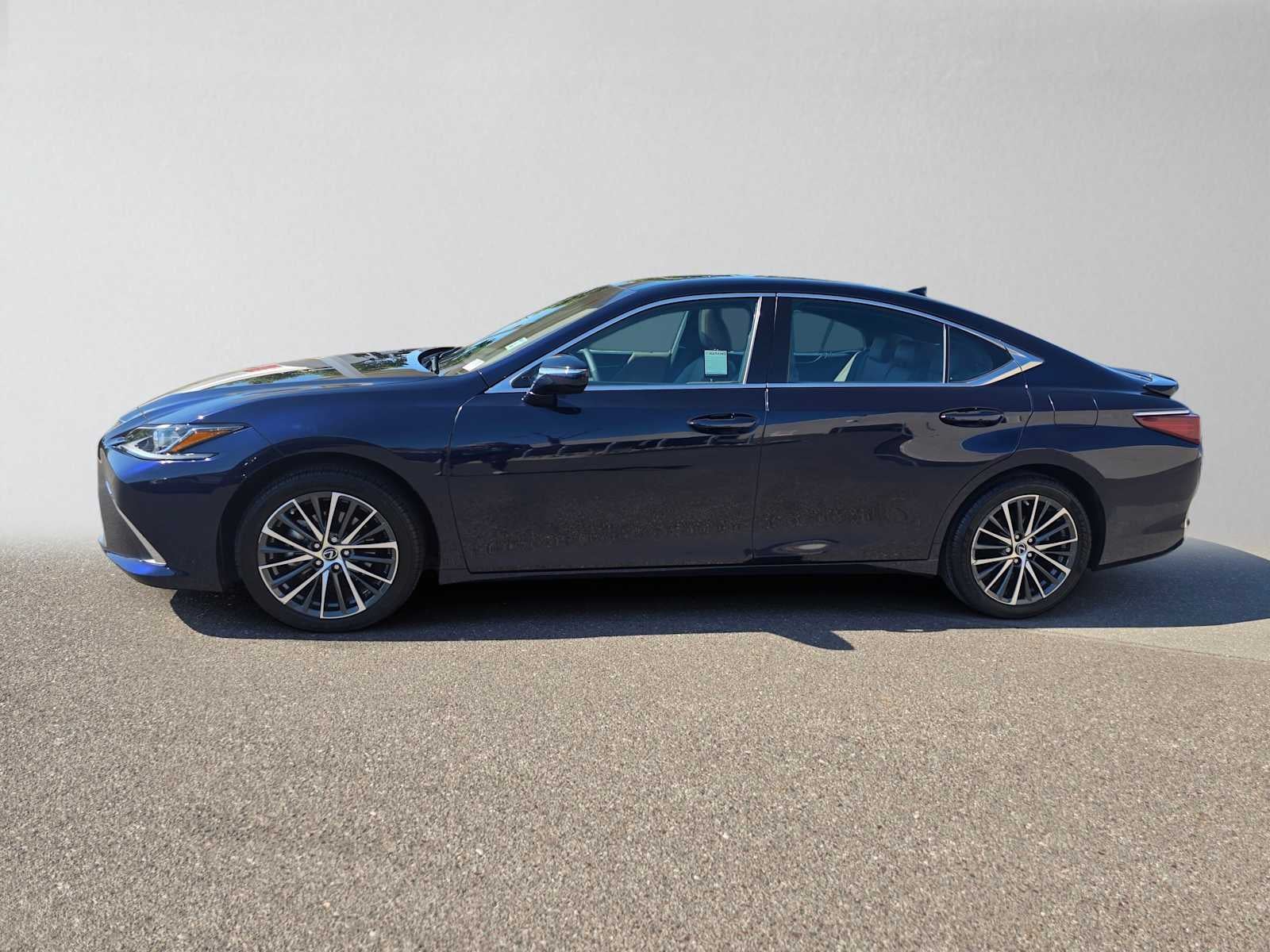 2024 Lexus ES 300h ES 300h