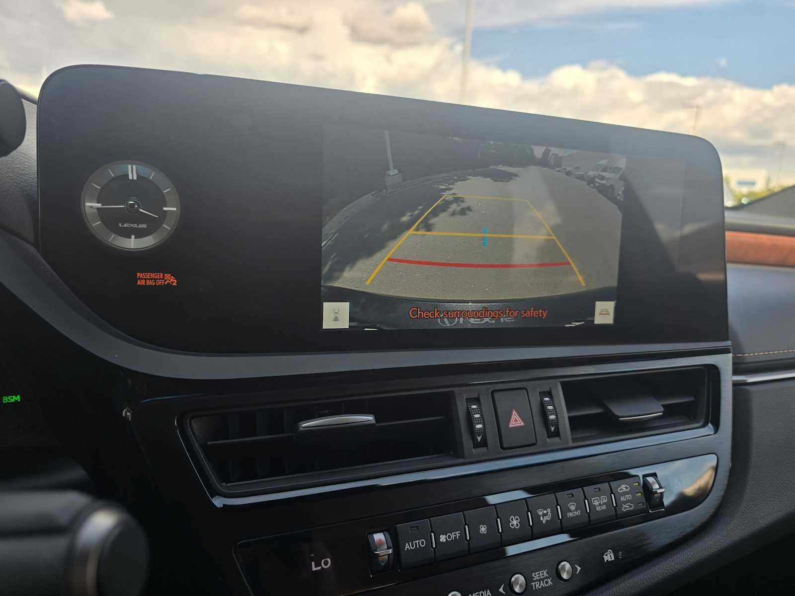 2024 Lexus ES 300h ES 300h