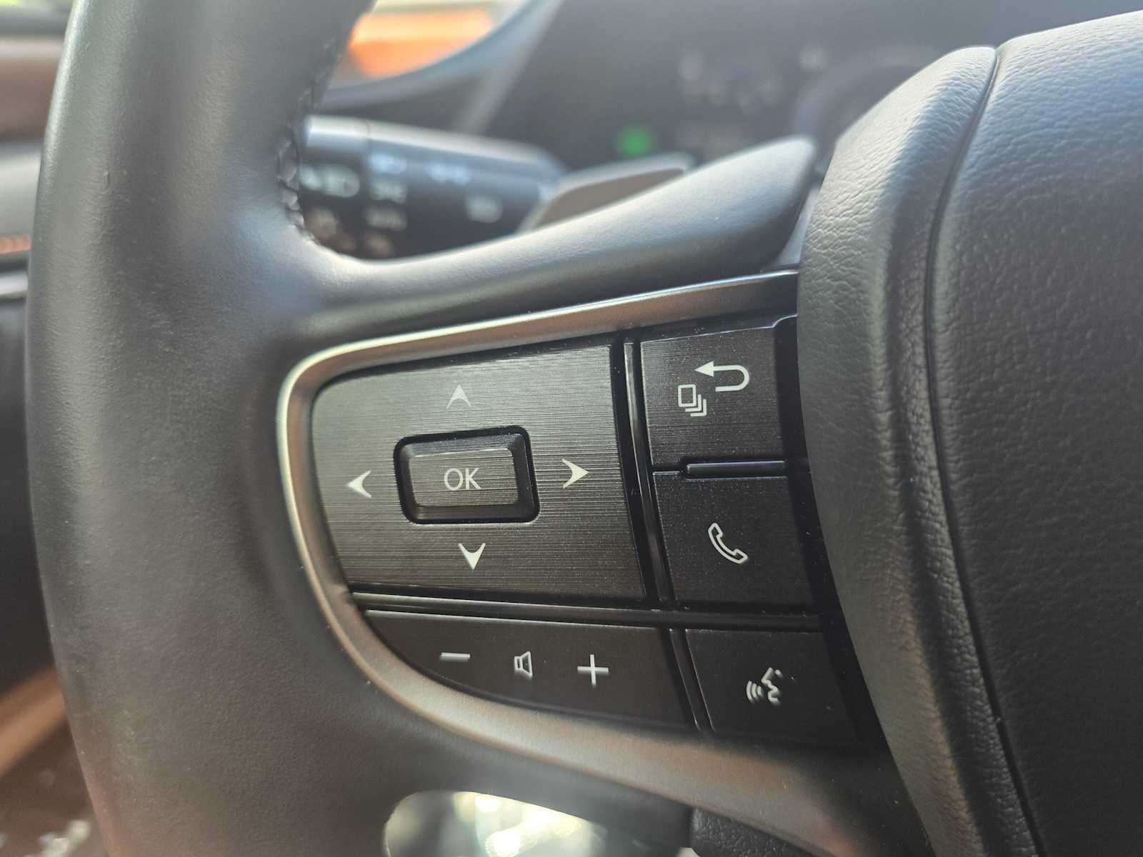 2024 Lexus ES 300h ES 300h