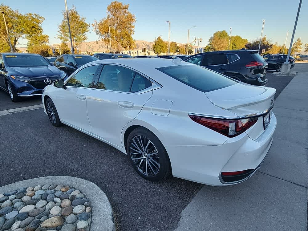2025 Lexus ES 300h ES 300h