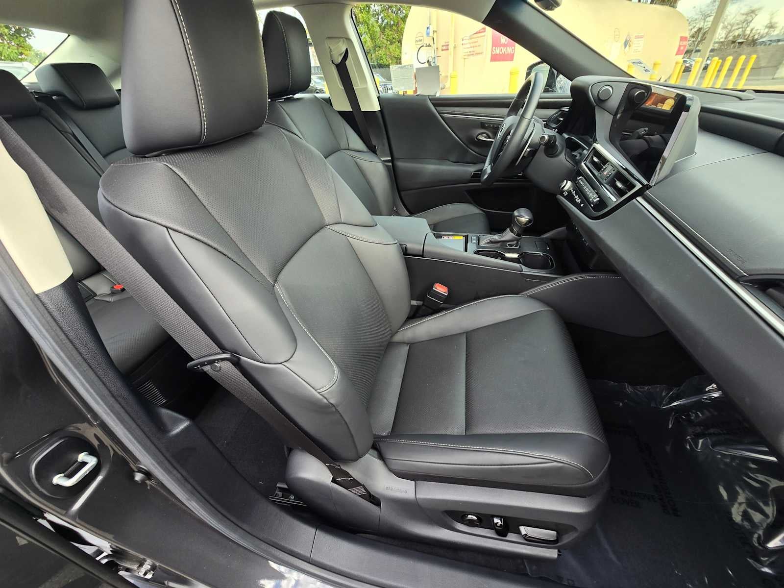 2025 Lexus ES 300h ES 300h