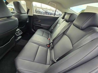 2025 Lexus ES 300h ES 300h