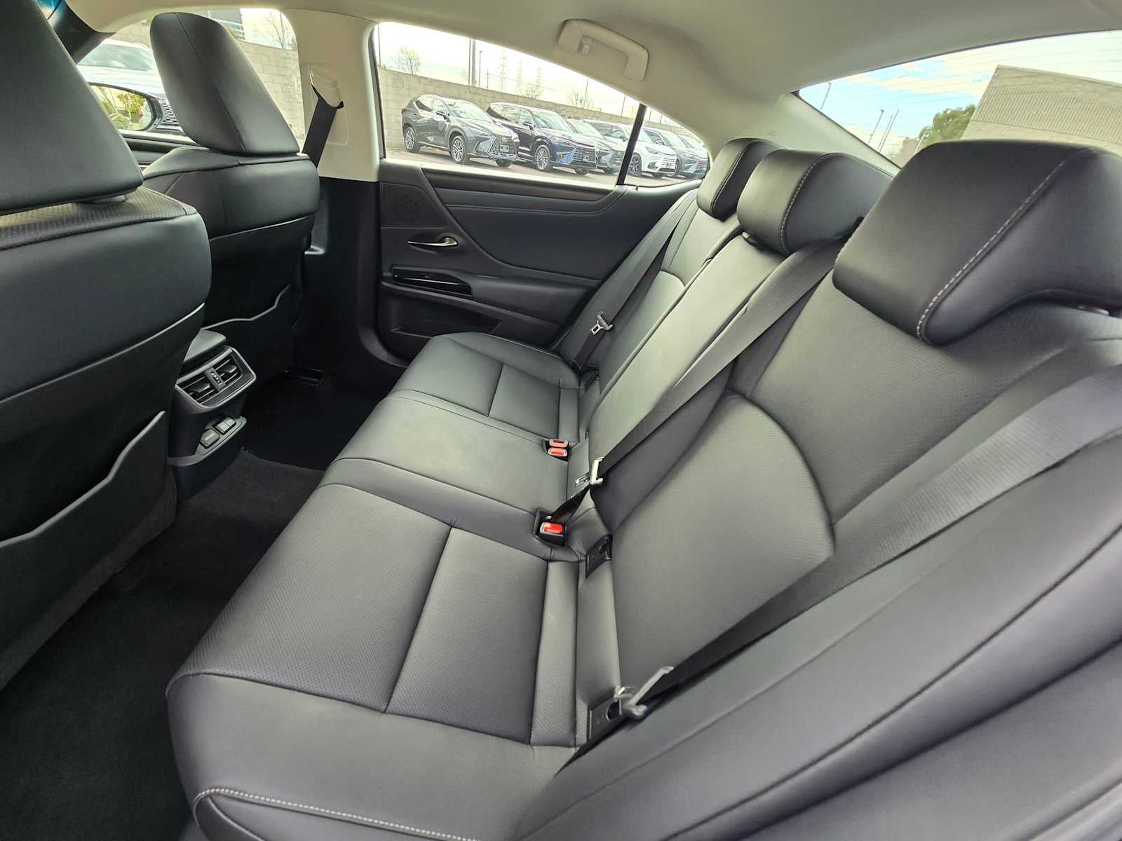 2025 Lexus ES 300h ES 300h