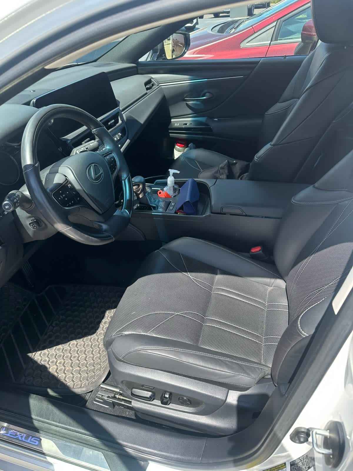 2023 Lexus ES 300h Luxury