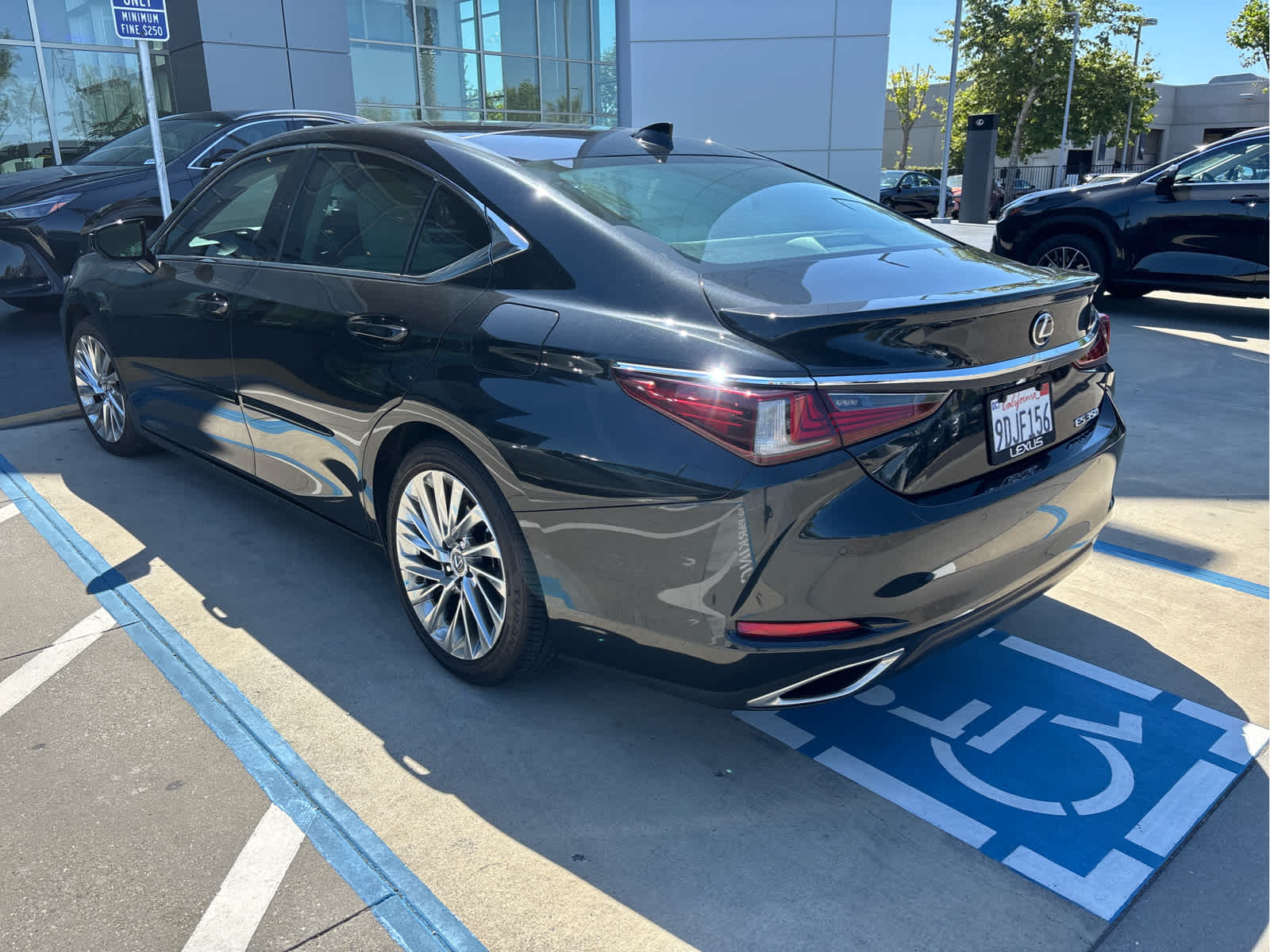 2022 Lexus ES 350 Luxury