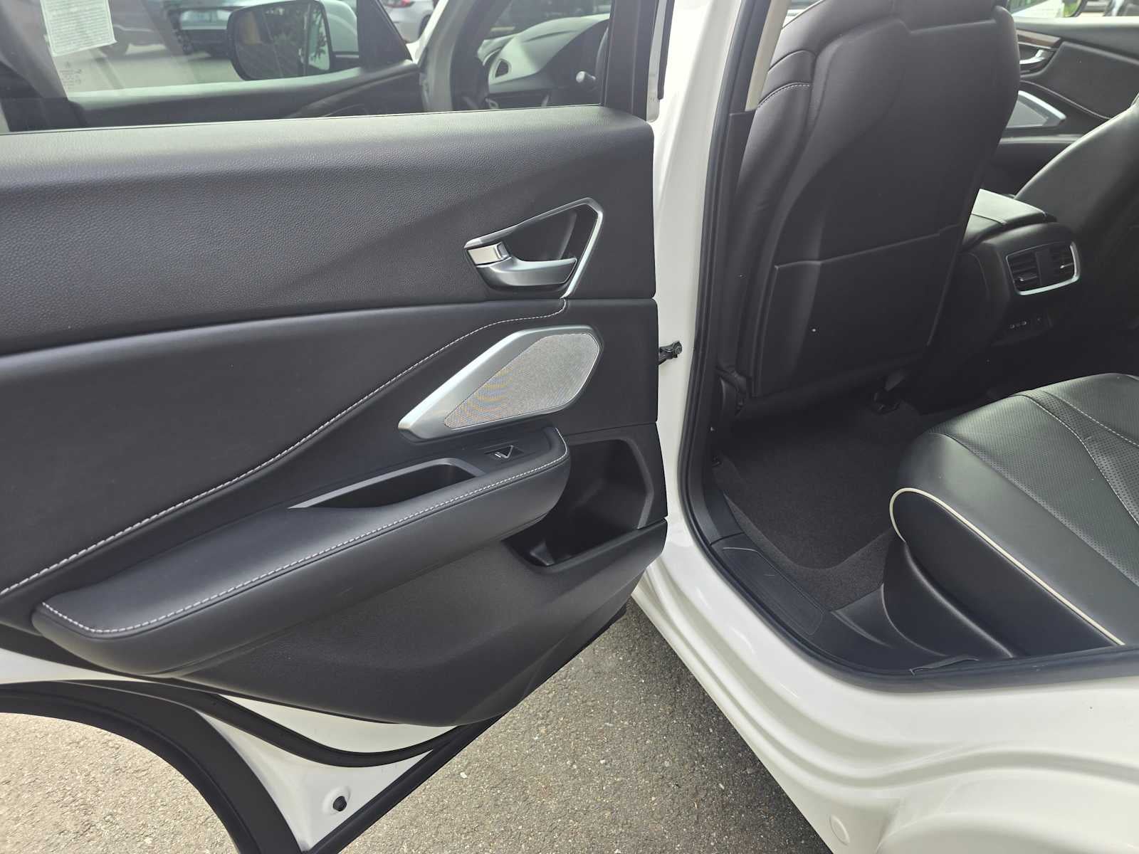 2023 Acura RDX w/Advance Package