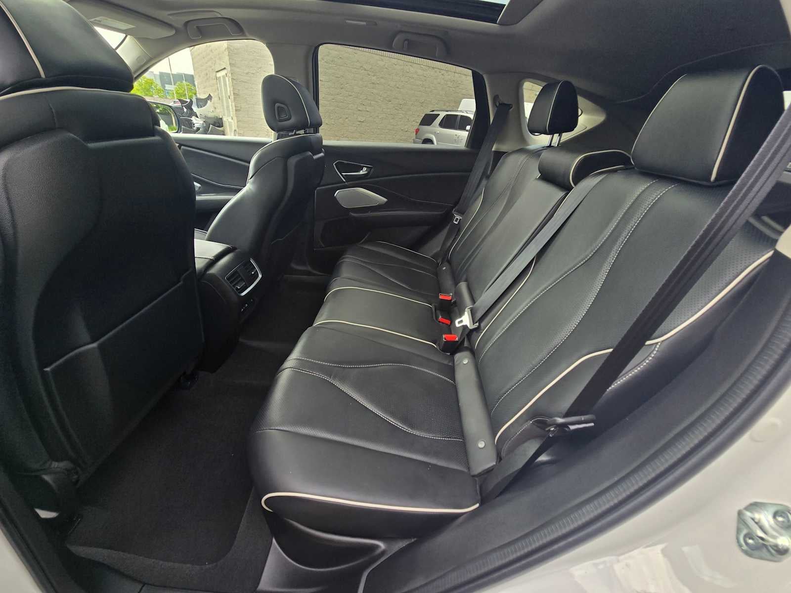 2023 Acura RDX w/Advance Package