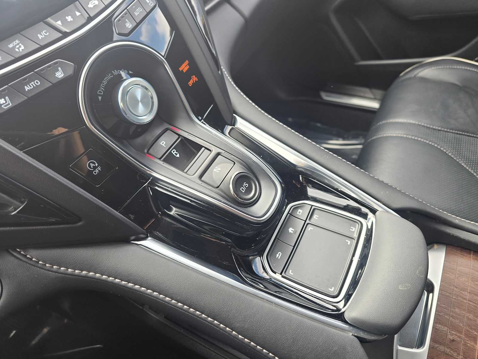2023 Acura RDX w/Advance Package