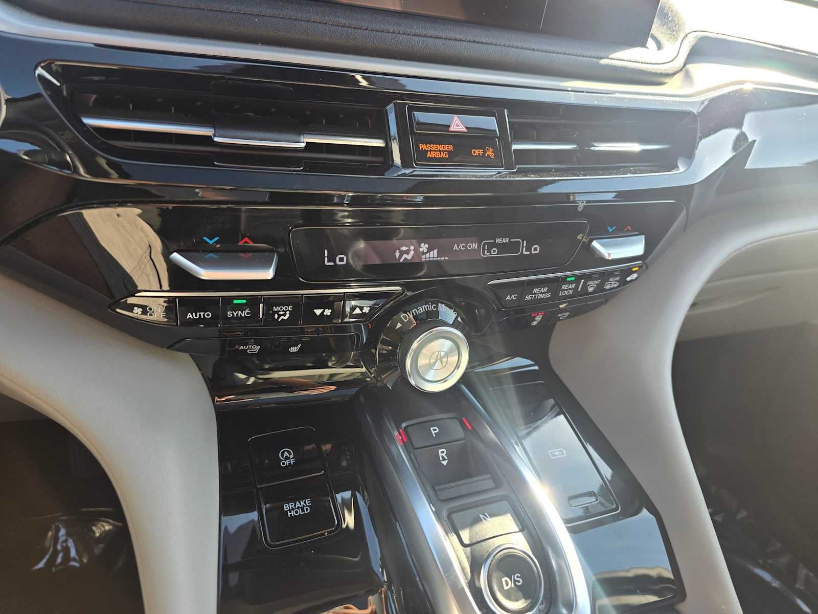 2025 Acura MDX w/Technology Package