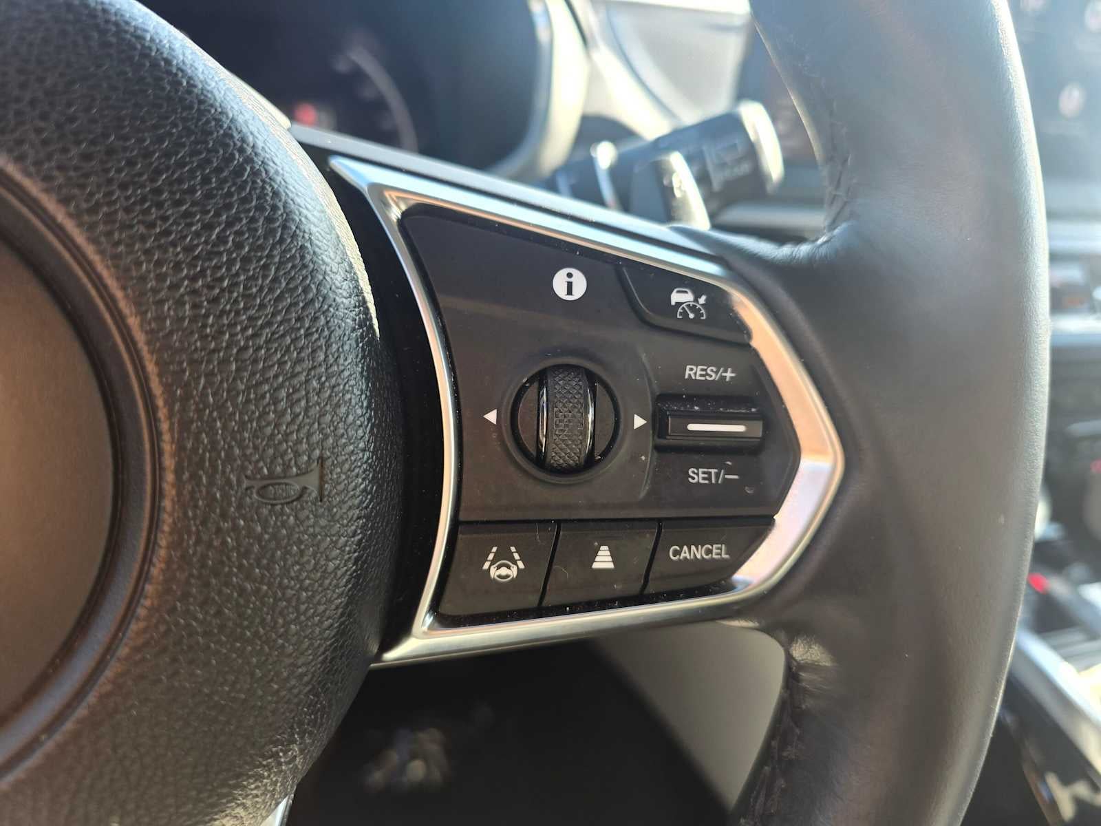 2025 Acura MDX w/Technology Package