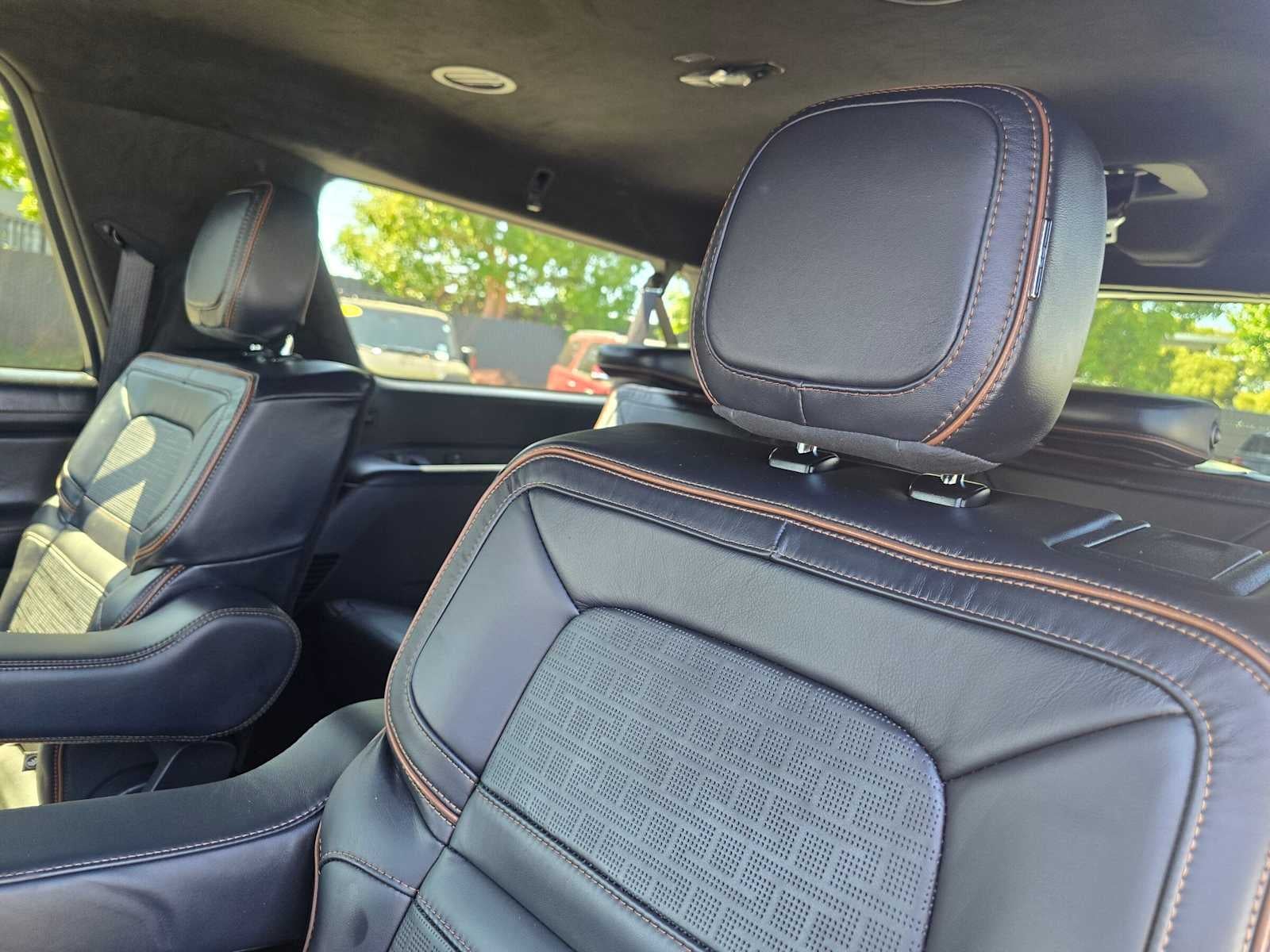 2024 Lincoln Navigator L Black Label