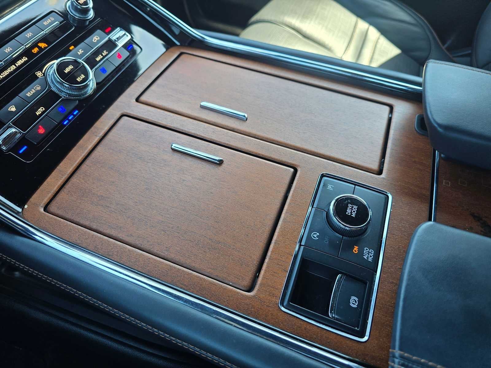 2024 Lincoln Navigator L Black Label