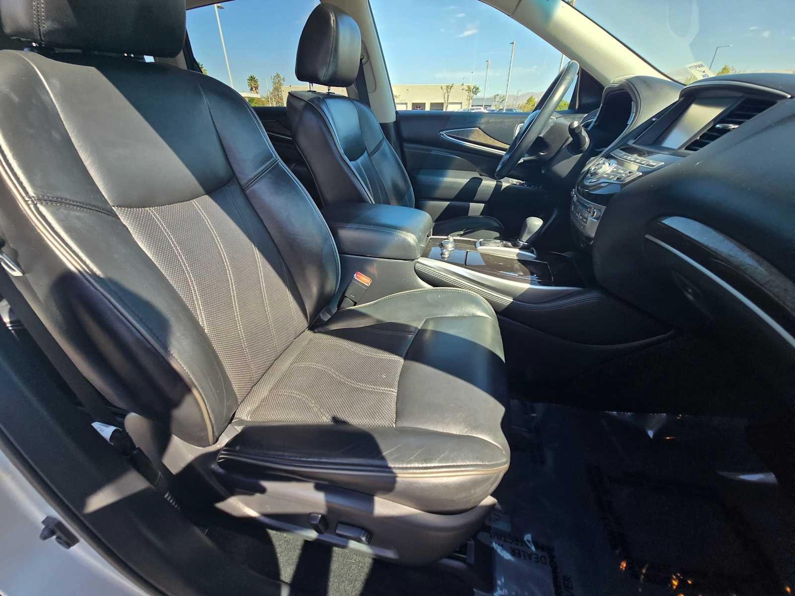 2015 INFINITI QX60 AWD 4dr