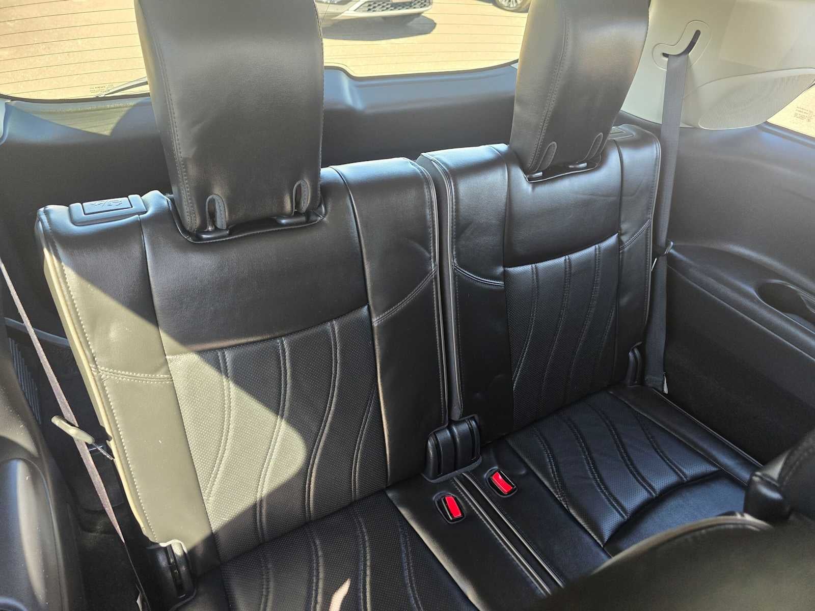 2015 INFINITI QX60 AWD 4dr