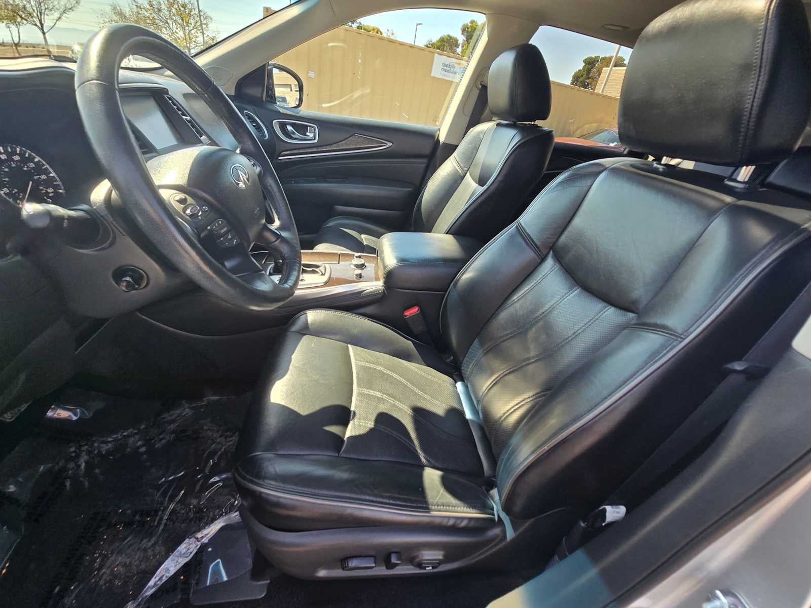 2015 INFINITI QX60 AWD 4dr