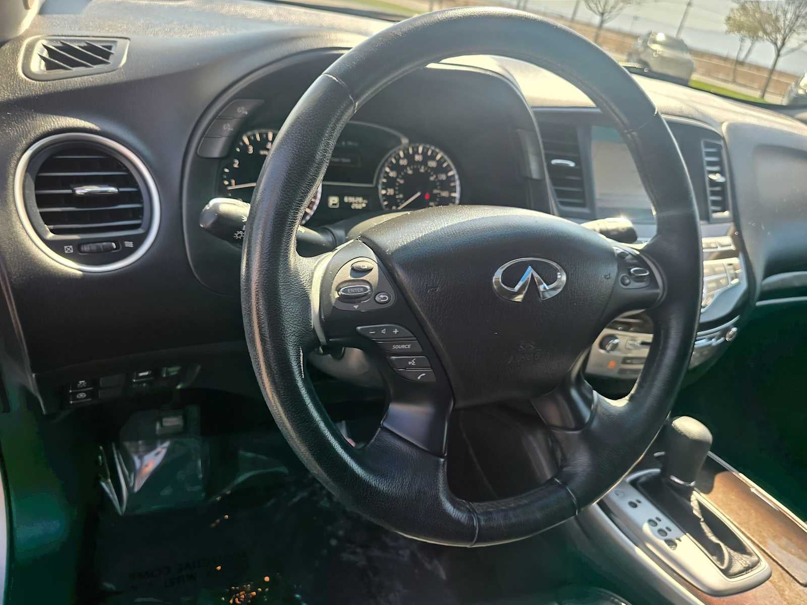 2015 INFINITI QX60 AWD 4dr